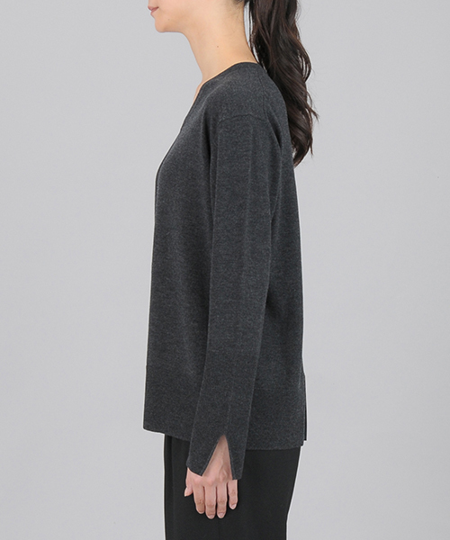 ZUCCa（ズッカ）の「ウールセーター（ニット/セーター・レディース・ブルー/ブラック/マスタード/ダークグレー・M/M size）」の10枚目の写真