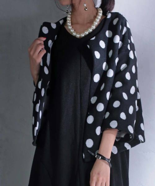 antiqua（アンティカ）の「ドット起毛ジャケット（ノーカラージャケット・レディース・ブラック・FREE）」の8枚目の写真