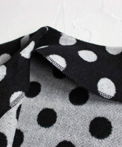 antiqua（アンティカ）の「ドット起毛ジャケット（ノーカラージャケット・レディース・ブラック・FREE）」の6枚目の写真
