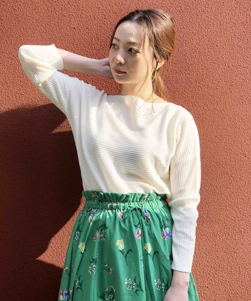 PICCIN（ピッチン）の「ボートネック横リブドルマン長袖ニット（ニット/セーター・レディース・オフホワイト/ブラック/イエロー/ピンク・MEDIUM）」の2枚目の写真