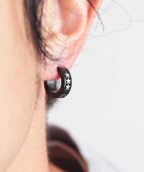ANCHOR(アンカー)の「4mmワイド フープピアス ブラック スター 13mm(ピアス(片耳用)・メンズ・ブラック・FREE)」の5枚目の写真
