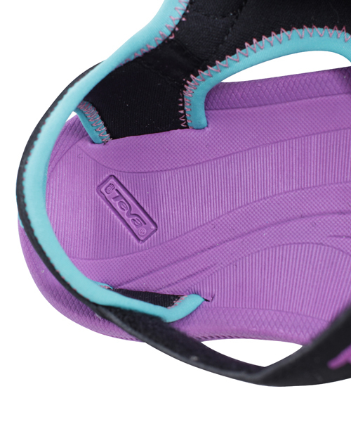 Teva(テバ)の「XGS TEVA PSYCLONE(サンダル・キッズ・ブラック・18cm/19cm/16cm/17cm/15cm)」の4枚目の写真