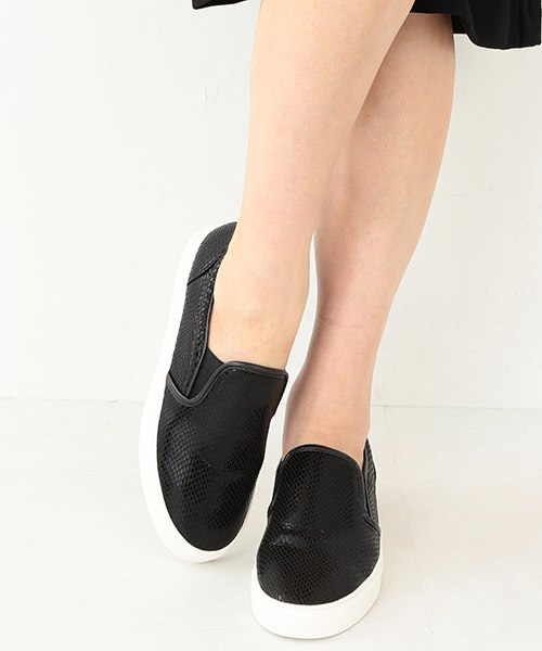 Ray BEAMS（レイビームス）の「Ctrl freak / スネーク柄 スリッポン（スニーカー・レディース・ブラック/ベージュ・23/23.5/24/24.5）」の14枚目の写真