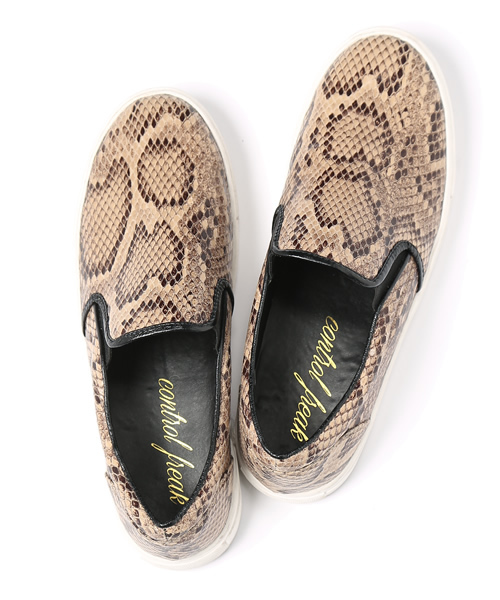 Ray BEAMS（レイビームス）の「Ctrl freak / スネーク柄 スリッポン（スニーカー・レディース・ブラック/ベージュ・23/23.5/24/24.5）」の9枚目の写真