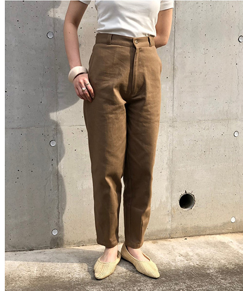 TODAYFUL(トゥデイフル)の「ハムタックテーパードパンツ(その他パンツ・レディース・ブラウン/キナリ・36inch/38inch)」の14枚目の写真