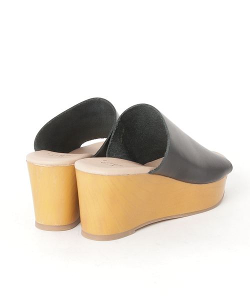 flower（フラワー）の「レザーウェッジサンダル2（サンダル・レディース・ブラック/ブラウン・38/37/36）」の3枚目の写真