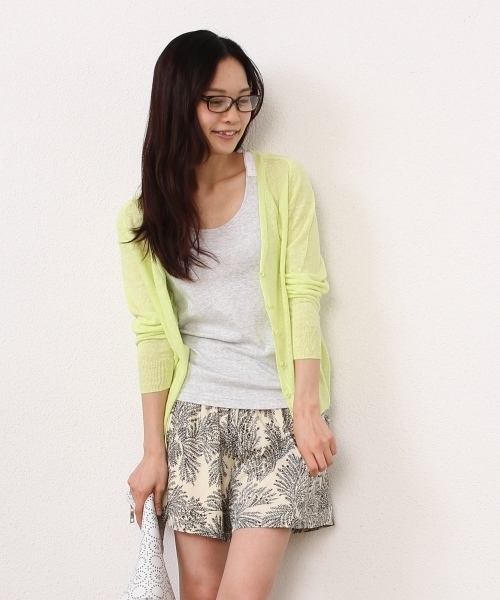 coen（コーエン）の「フレンチリネンＶネックカーディガン（カーディガン/ボレロ・レディース・ベージュ/ホワイト/ライム/ネイビー/レッド/コバルトブルー・MEDIUM/LARGE）」の3枚目の写真