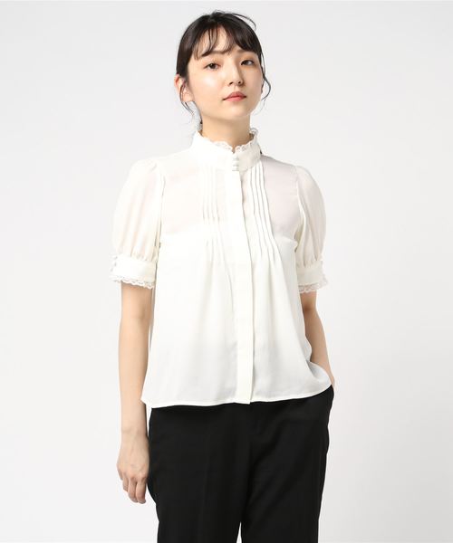 axes femme（アクシーズファム）の「ブローチ付スタンドカラーBL