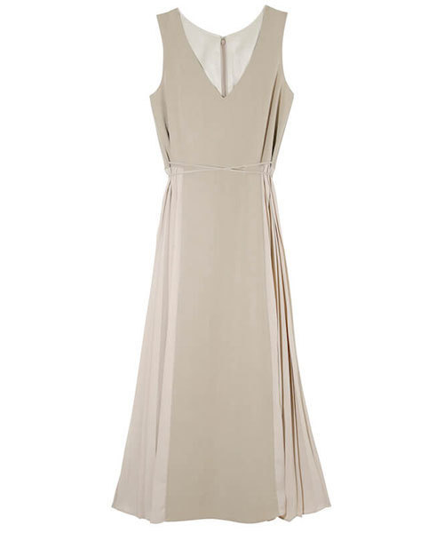 eimy istoire（エイミーイストワール）の「サイドプリーツVネック  