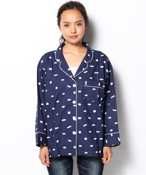 Ray BEAMS（レイビームス）の「SLEEPY JONES / パジャマ シャツ "pill"（シャツ/ブラウス・レディース・ネイビー・ONE SIZE）」の2枚目の写真