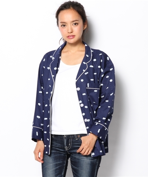 Ray BEAMS（レイビームス）の「SLEEPY JONES / パジャマ シャツ "pill"（シャツ/ブラウス・レディース・ネイビー・ONE SIZE）」の6枚目の写真