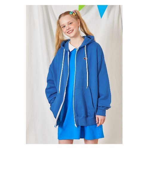 muahmuah(ムーアムーア)の「ワッペンロゴラインジップアップパーカー/ZIP UPフーディー(パーカー・レディース・ライトブルー/ブラック/ベージュ/グレー/ピンク/ブルー・FREE)」の5枚目の写真