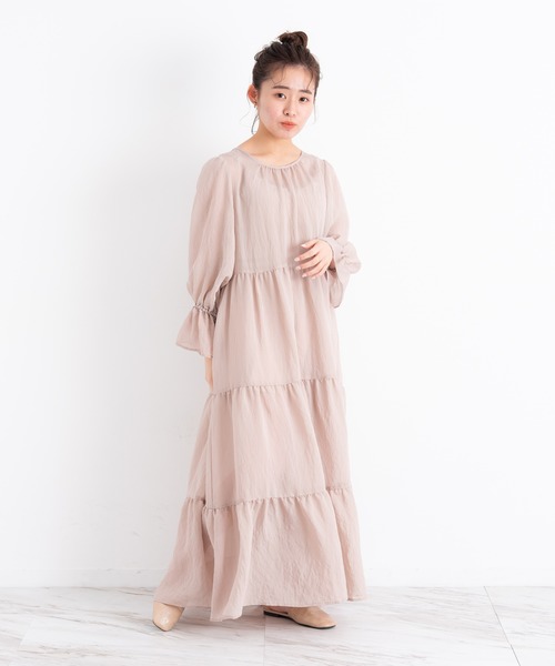 VANNIE U(ヴァニーユー)の「ふんわりティアードワンピース(ワンピース・レディース・ベージュ/ラベンダー・FREE)」の16枚目の写真