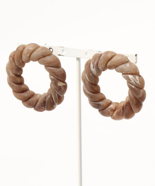 DONOBAN（ドノバン）の「ツイストサークルピアス [E]（ピアス（両耳用）・レディース・ベージュ/ブラウン・ONESIZE）」の4枚目の写真