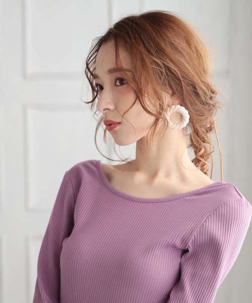 DONOBAN（ドノバン）の「ツイストサークルピアス [E]（ピアス（両耳用）・レディース・ベージュ/ブラウン・ONESIZE）」の13枚目の写真