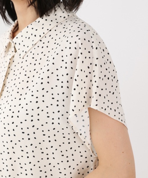 LOWRYS FARM（ローリーズファーム）の「ランダムドットシャツFS