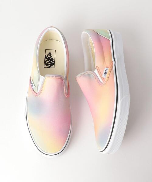 vans slip on aura shift