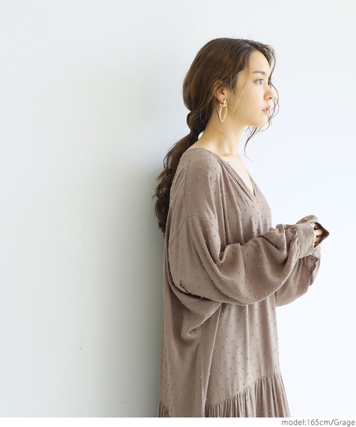 coca(coca)(コカ)の「とろみドビースキッパーボリュームワンピース(ワンピース・レディース・グレー系その他/ブラック・ONE SIZE)」の7枚目の写真