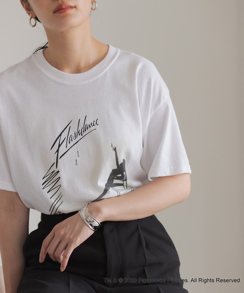 ADAM ET ROPE'(アダムエロペ)の「Flash dance Tシャツ(Tシャツ/カットソー・レディース・ブラック/ホワイト・FREE)」の2枚目の写真