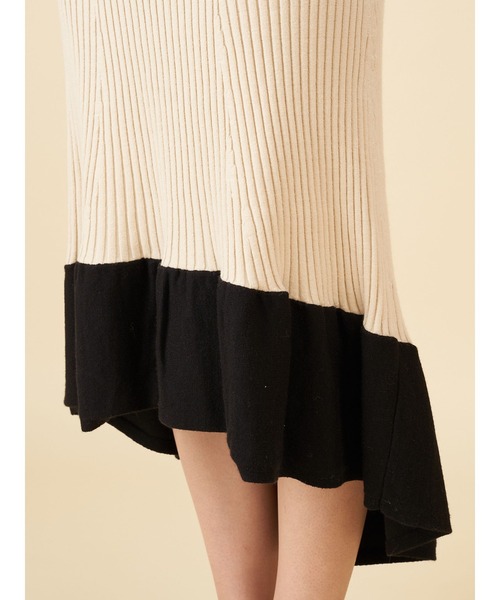 ROYAL PARTY（ロイヤルパーティー）の「アシメオフショルニットワンピース（ワンピース・レディース・ブラック/オフホワイト/ブルー・FREE）」の10枚目の写真