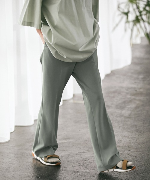 EMMA CLOTHES（エマクローズ）の「梨地ルーズリラックスワンタックフレアスラックスパンツ /EMMA CLOTHES（スラックス・メンズ・ブラウン系その他/ダークネイビー/ダークブラウン/グリーン系その他/ブラック/ベージュ系その他/グレー系その他/グレイッシュベージュ/ライラック・M/L）」の7枚目の写真