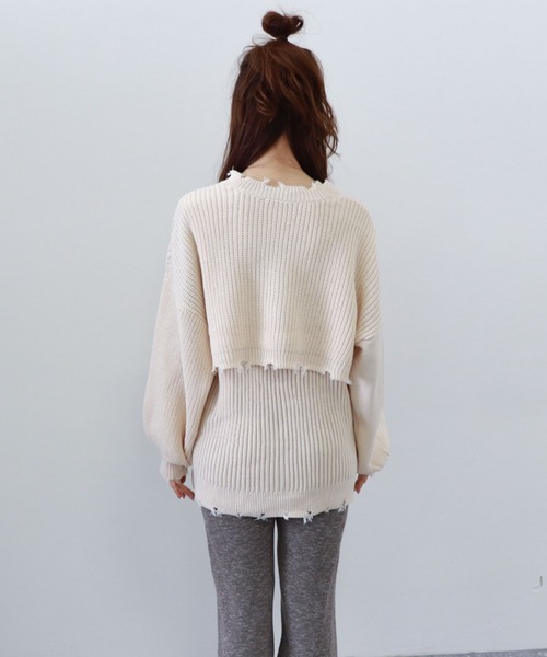 archives(アルシーヴ)の「ダメージ短丈カーディガンノースリセット(ニット/セーター・レディース・オフホワイト/ラベンダー/グリーン系その他/グレイッシュベージュ・MEDIUM)」の19枚目の写真