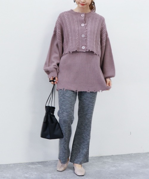 archives(アルシーヴ)の「ダメージ短丈カーディガンノースリセット(ニット/セーター・レディース・オフホワイト/ラベンダー/グリーン系その他/グレイッシュベージュ・MEDIUM)」の11枚目の写真