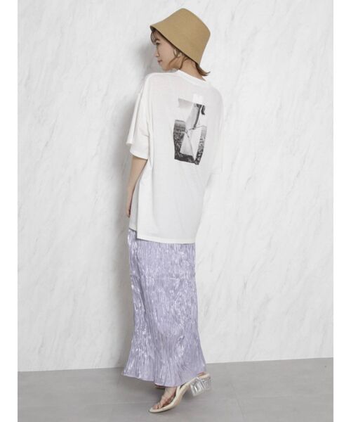 dazzlin（ダズリン）の「フォトメッセージオーバーTシャツ（Tシャツ/カットソー・レディース・グレー/オフホワイト/ベージュ/オレンジ・FREE）」の13枚目の写真