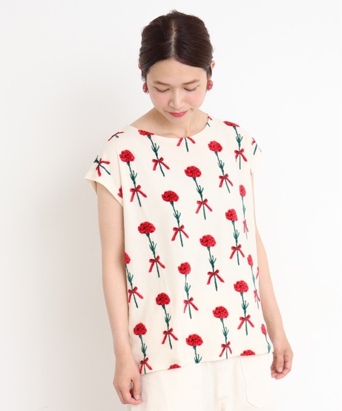 eiπe （イーペ）の「eiπe カーネーションジャカード　フレンチプルオーバー（Tシャツ/カットソー・レディース・レッド/ブルー・FREE）」の2枚目の写真