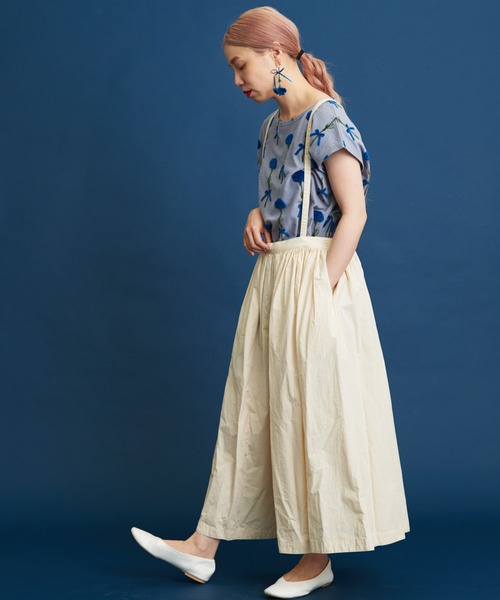 eiπe （イーペ）の「eiπe カーネーションジャカード　フレンチプルオーバー（Tシャツ/カットソー・レディース・レッド/ブルー・FREE）」の4枚目の写真