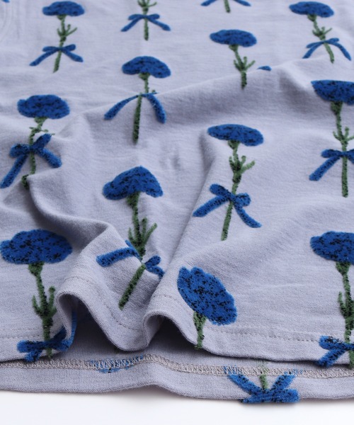 eiπe （イーペ）の「eiπe カーネーションジャカード　フレンチプルオーバー（Tシャツ/カットソー・レディース・レッド/ブルー・FREE）」の20枚目の写真