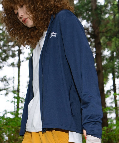 OUTDOOR PRODUCTS（アウトドアプロダクツ）の「ＵＶカット　UPF50＋　防蚊加工　冷感機能　ジッパアップパーカー　ラッシュガードとしても使用可　ワンポイントブランドロゴ（パーカー・レディース・パープル/グレー/ホワイト/ネイビー/ブラック・MEDIUM/LARGE）」の16枚目の写真