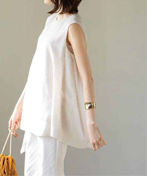 Noble（ノーブル）の「イレギュラーヘムチュニックブラウス◆（シャツ/ブラウス・レディース・オフホワイト/イエロー/ネイビー・FREE）」の4枚目の写真