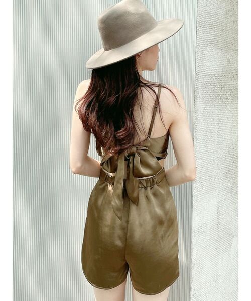 GYDA（ジェイダ）の「バックリボンサテンショーパンロンパース（つなぎ/オールインワン・レディース・ベージュ/ブラック/カーキ・FREE）」の7枚目の写真