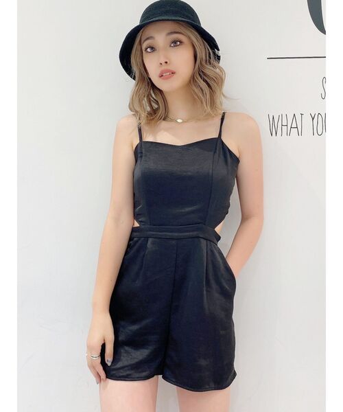 GYDA（ジェイダ）の「バックリボンサテンショーパンロンパース（つなぎ/オールインワン・レディース・ベージュ/ブラック/カーキ・FREE）」の16枚目の写真