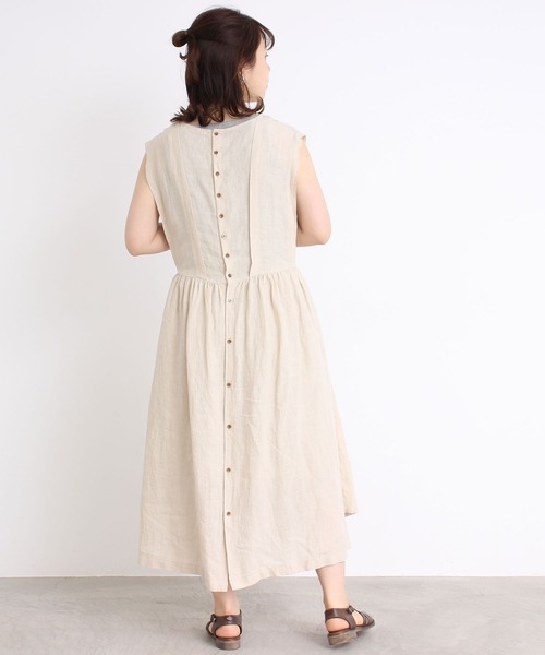 Malle(マル)の「malle 60/-Linen ワークエプロンドレス(ワンピース・レディース・サックスブルー/ボルドー/キナリ・FREE)」の7枚目の写真