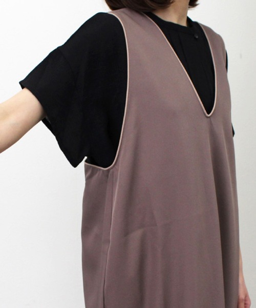 STYLEBLOCK(スタイルブロック)の「ツイルVネックコード配色ワンピース(ワンピース・レディース・モカ/ブラック/アイボリー/グリーン・M)」の10枚目の写真