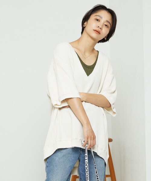 FREAK'S STORE(フリークスストア)の「ダメージワッフルVネックTシャツ(Tシャツ/カットソー・レディース・ピンク/ブラック/オフホワイト/ブルーグリーン・フリ-)」の10枚目の写真