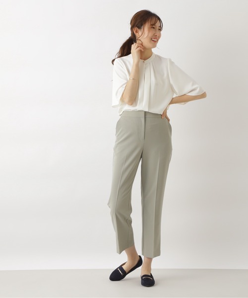 NATURAL BEAUTY BASIC（ナチュラルビューティーベーシック）の「フロントタックブラウス五分袖（シャツ/ブラウス・レディース・ベージュ系その他2/オフホワイト/ライトグリーン・SMALL/MEDIUM）」の7枚目の写真