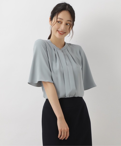 NATURAL BEAUTY BASIC（ナチュラルビューティーベーシック）の「フロントタックブラウス五分袖（シャツ/ブラウス・レディース・ベージュ系その他2/オフホワイト/ライトグリーン・SMALL/MEDIUM）」の20枚目の写真