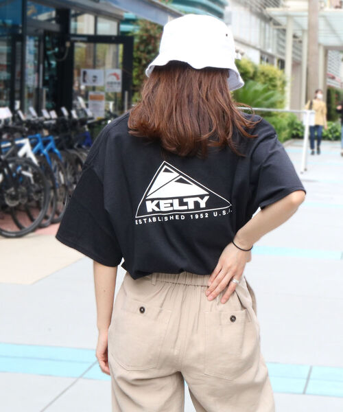 KELTY（ケルティ）の「【KELTY/ケルティ】GLOSTER別注 バックプリント ビッグシルエットショートスリーブTシャツ（Tシャツ/カットソー・メンズ・ホワイト/ブラック/ベージュ/オリーブ・M/L）」の19枚目の写真