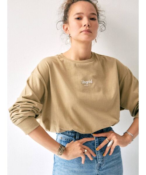 Ungrid（アングリッド）の「【10周年限定】UngridロゴロングスリーブTee（Tシャツ/カットソー・レディース・ブラック/ベージュ/オフホワイト・FREE）」の5枚目の写真