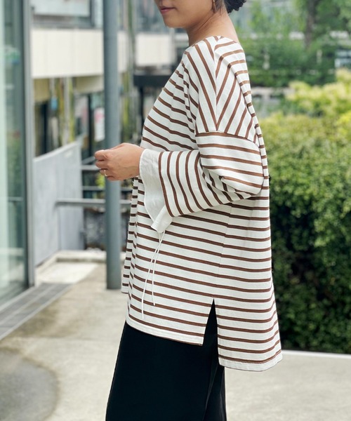 un dix cors（アンディコール）の「アレンジ自在で着回ししやすい　2way袖フリルボーダーカットソー（Tシャツ/カットソー・レディース・ネイビー/カーキ/ブラウン系その他・FREE）」の4枚目の写真