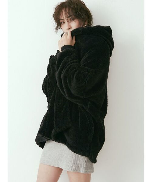 GYDA（ジェイダ）の「LOOSE BOA コート（その他アウター・レディース・オフホワイト/ブラック・FREE）」の13枚目の写真