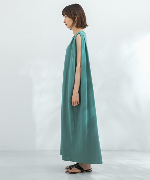 KBF（ケイビーエフ）の「ベルト付きショルダータックワンピース（ワンピース・レディース・ブラック/オフホワイト/グリーン・ONE）」の8枚目の写真