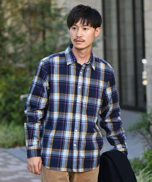 SHIPS（シップス）の「SHIPS: 播州織 フェザー チェック レギュラーカラー ネルシャツ（シャツ/ブラウス・メンズ・ベージュ/ネイビー/ブラウン/オリーブ・SMALL/MEDIUM/LARGE/X-LARGE）」の17枚目の写真