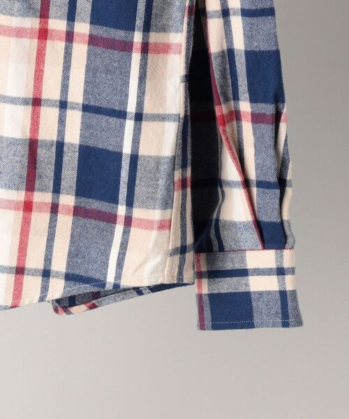 SHIPS（シップス）の「SHIPS: 播州織 フェザー チェック レギュラーカラー ネルシャツ（シャツ/ブラウス・メンズ・ベージュ/ネイビー/ブラウン/オリーブ・SMALL/MEDIUM/LARGE/X-LARGE）」の19枚目の写真