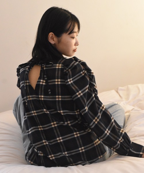 Alley by w closet（アリーバイダブルクローゼット）の「【SETUP対応】【Alley】チェックボリューム袖ブラウス（シャツ/ブラウス・レディース・ベージュ/ネイビー・FREE）」の19枚目の写真