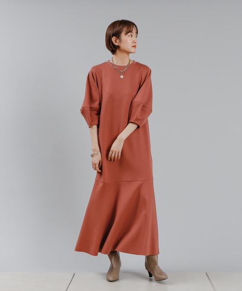 DouDou（ドゥドゥ）の「【WEB限定】バルーンスリーブ裾切替カット