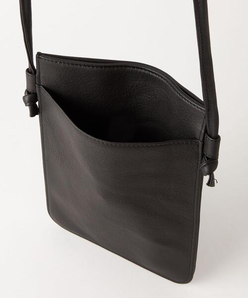 green label relaxing(グリーンレーベルリラクシング)の「<green label relaxing>レザーコンビ ミニショルダーバッグ(ショルダーバッグ・メンズ・ブラック/ダークブラウン・FREE)」の14枚目の写真